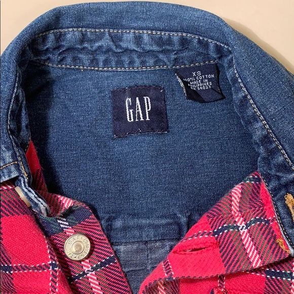 GAP Denim/Red Plaid Button Down shirt Boys Sz 4 - Picture 3 of 5